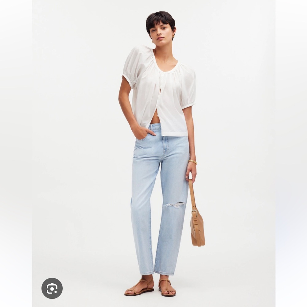 Madewell the 90’s straight crop jeans.  Size 25.